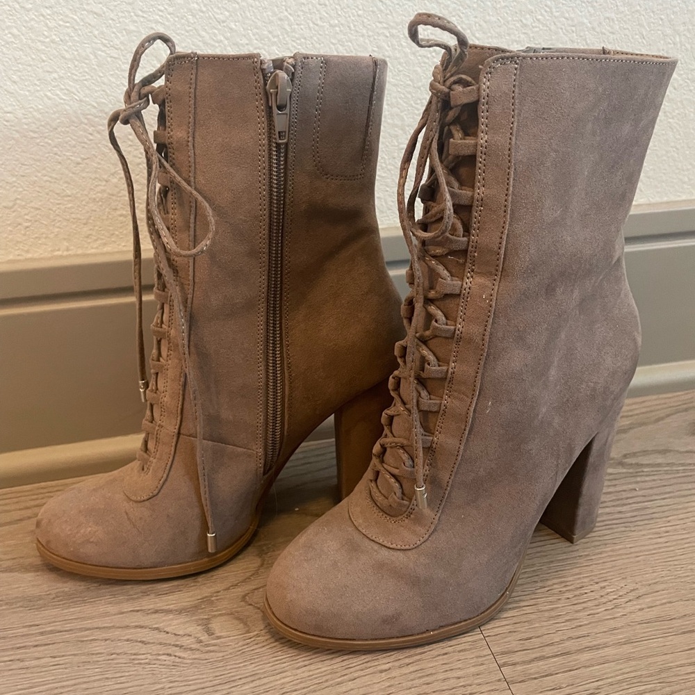 Lace up heeled booties